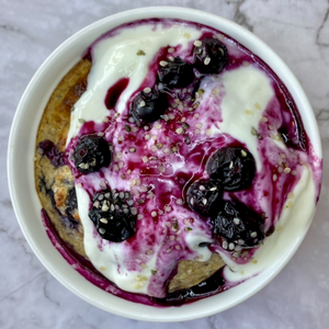 Lemon and Blueberry Baked Oats topped with yoghurt
